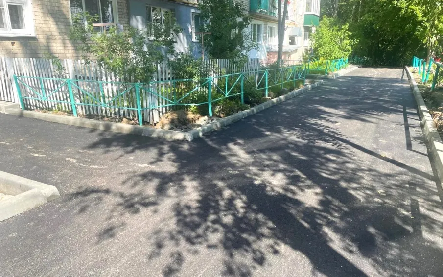 В округе ведутся работы по благоустройству 11 дворовых территорий